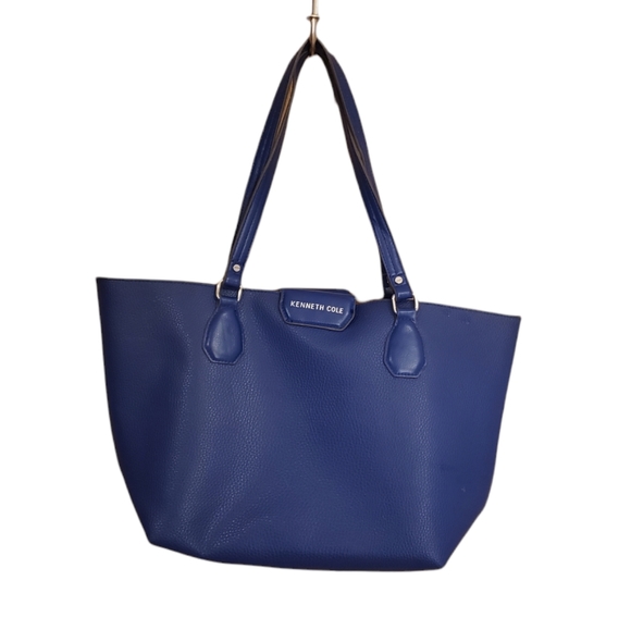 Kenneth Cole Handbags - Kenneth Cole Shoulder Bag